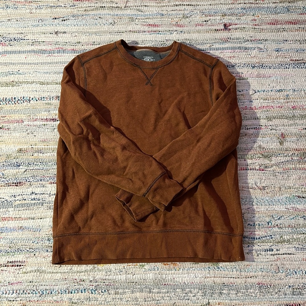 Men’s simple crewneck